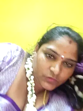 madavi123 online show from September 18, 2025, 4:31 pm