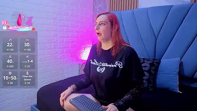 angel  red  online show from November 17, 2025, 1:00 am