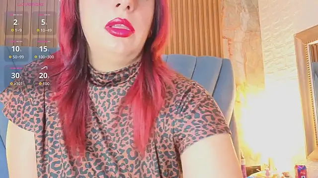 Snapshot of angel__red_ chatting on June 7, 2026, 4:27 am angel red online show from June 7, 2026, 4:27 am