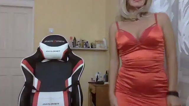 TianaQLove online show from October 3, 2025, 6:05 pm