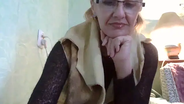 TianaQLove online show from October 4, 2025, 10:02 am