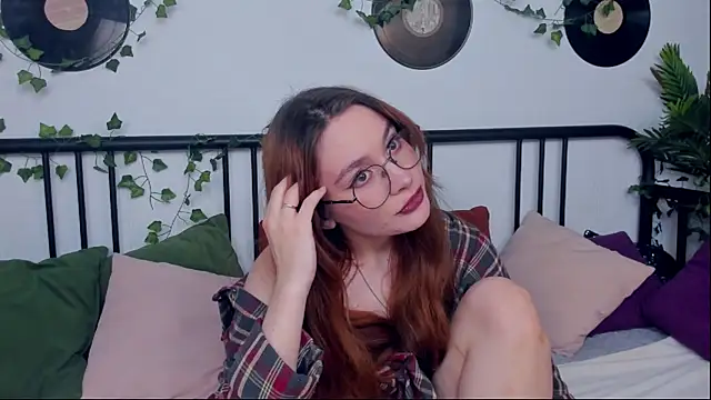 LanaAirlie online show from October 12, 2025, 10:03 am