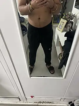 Snapshot of 7_INCH_MONSTER chatting on February 12, 2026, 8:42 am 7 INCH MONSTER online show from February 12, 2026, 8:42 am