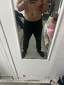 Snapshot of 7_INCH_MONSTER chatting on February 15, 2026, 9:30 am 7 INCH MONSTER online show from February 15, 2026, 9:30 am