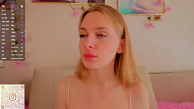 CindyGreen online show from October 15, 2025, 6:46 am