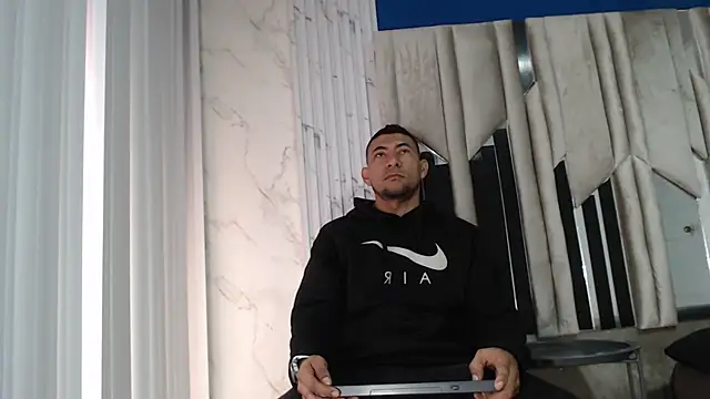 Morganandmegan online show from December 5, 2025, 12:14 pm