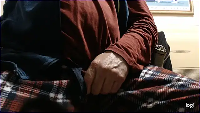 flowerpower6221 online show from March 28, 2026, 9:25 pm