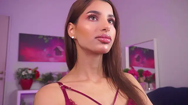 ZariaVera online show from October 5, 2025, 6:28 pm