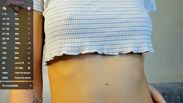 FloraNesli online show from March 8, 2026, 6:17 am