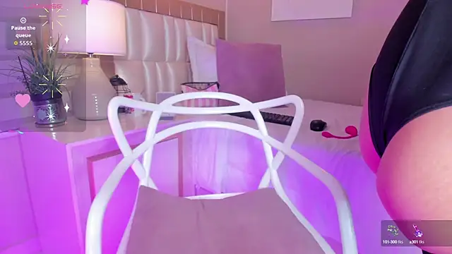  paula x online show from September 24, 2025, 11:35 am