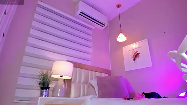  paula x online show from October 15, 2025, 11:32 am