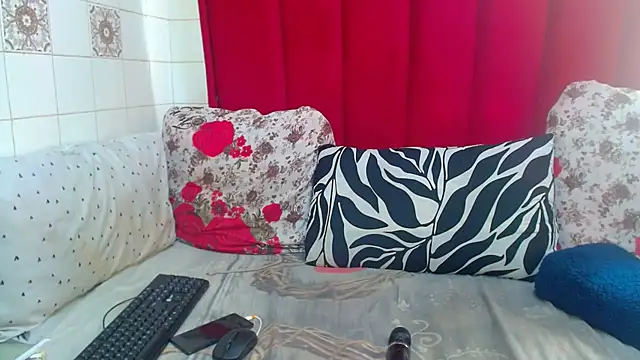 SultryCocoBabe online show from February 6, 2026, 1:36 pm