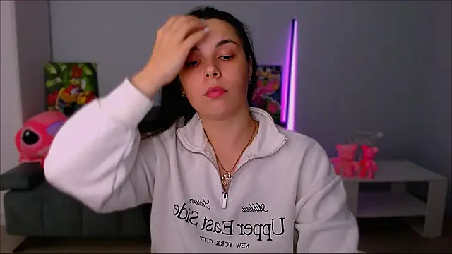 queenofthesense  online show from October 29, 2025, 5:25 pm