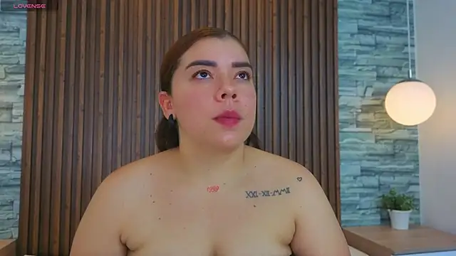 leilapons online show from February 25, 2026, 5:55 pm