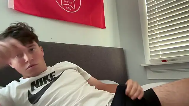 isiah xx online show from October 22, 2025, 3:56 pm