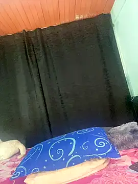 EVAH LEE  online show from December 3, 2025, 4:31 am