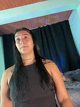 Snapshot of EVAH_LEE_ chatting on April 17, 2026, 1:03 pm EVAH LEE online show from April 17, 2026, 1:03 pm