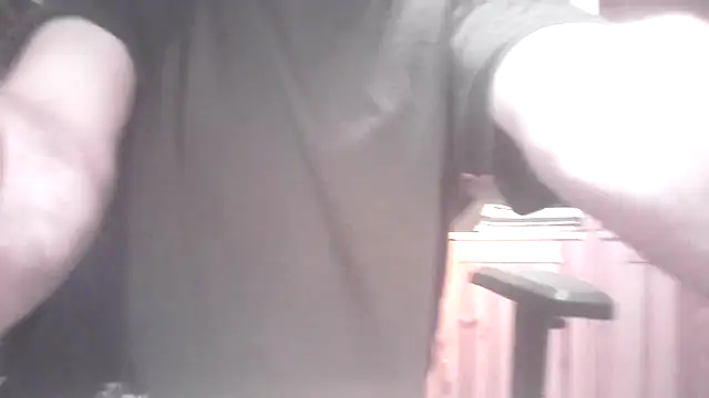 Snapshot of boy40bi chatting on November 10, 2025, 4:44 am boy40bi online show from November 10, 2025, 4:44 am