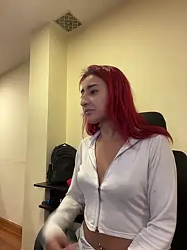 Snapshot of JuliethaDemon_ chatting on April 6, 2026, 1:56 pm JuliethaDemon online show from April 6, 2026, 1:56 pm