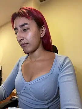 Snapshot of JuliethaDemon_ chatting on April 15, 2026, 2:24 pm JuliethaDemon online show from April 15, 2026, 2:24 pm