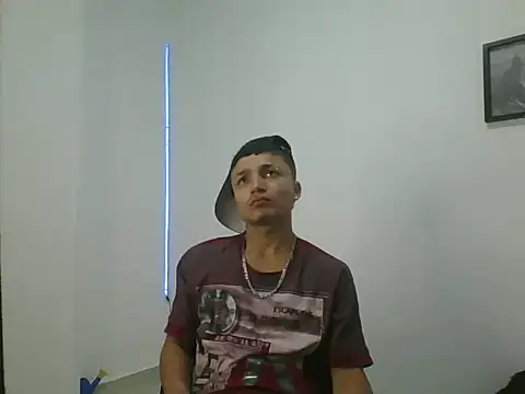 yissus 20  online show from April 15, 2026, 3:41 pm