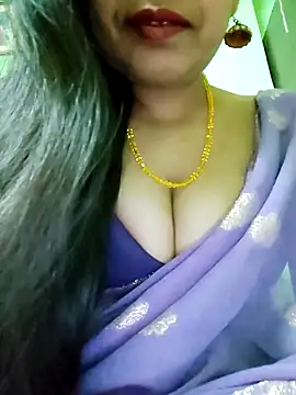 Sofia-ex online show from December 3, 2025, 7:49 am