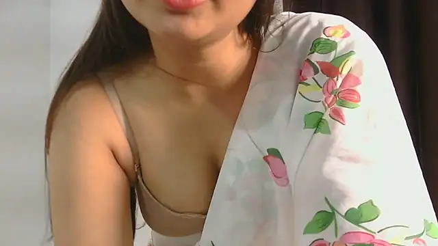 Cute-Bacchi online show from September 23, 2025, 1:19 am