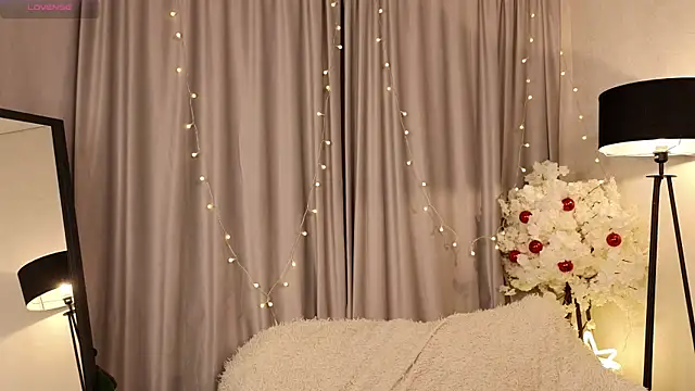 Janet Jee online show from December 20, 2025, 11:50 am