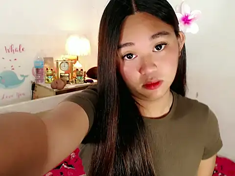 Malia cummer online show from December 2, 2025, 11:11 pm