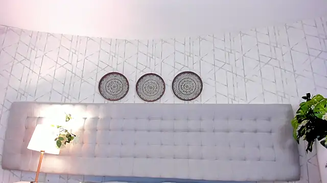 Snapshot of MiaCoopper chatting on September 12, 2025, 7:58 pm MiaCoopper online show from September 12, 2025, 7:58 pm