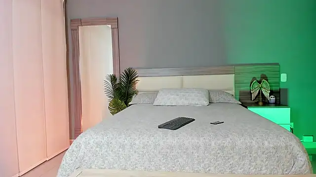 Alaiaguerra online show from September 18, 2025, 7:38 pm