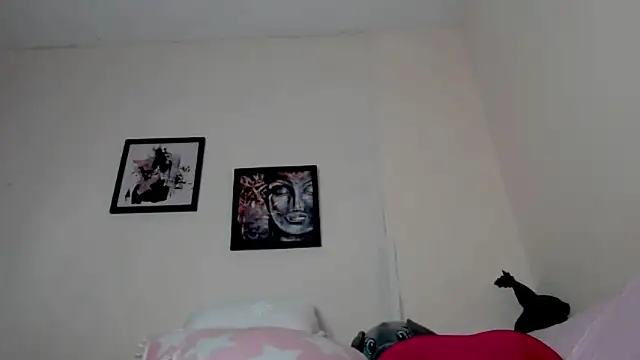 AmyRoux21 online show from October 2, 2025, 12:17 am