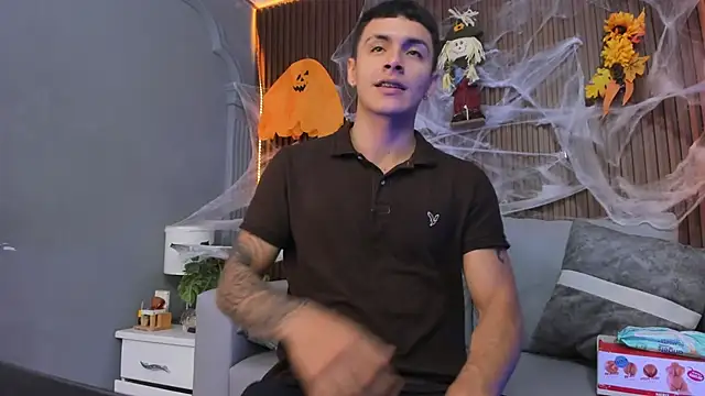 Leo santoro online show from October 11, 2025, 1:42 pm