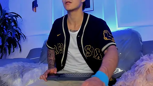 Leo santoro online show from February 27, 2026, 3:12 pm