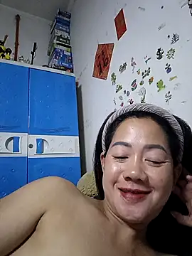 SweetASS6969 online show from April 18, 2026, 7:29 pm