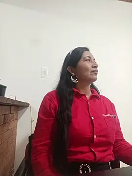 PAULA20- online show from October 10, 2025, 1:32 pm