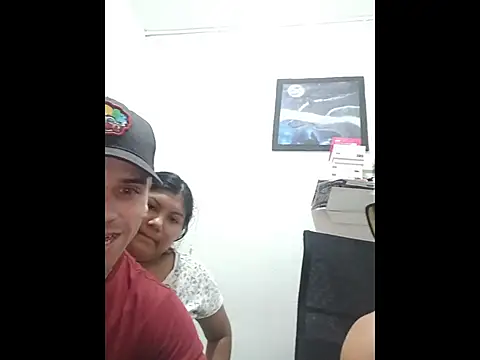 Snapshot of alex-golden chatting on November 22, 2025, 7:13 pm alex-golden online show from November 22, 2025, 7:13 pm