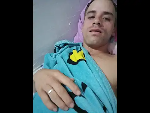 Snapshot of alex-golden chatting on January 9, 2026, 1:36 pm alex-golden online show from January 9, 2026, 1:36 pm