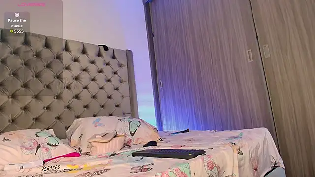 dreamsussi online show from September 24, 2025, 10:02 pm