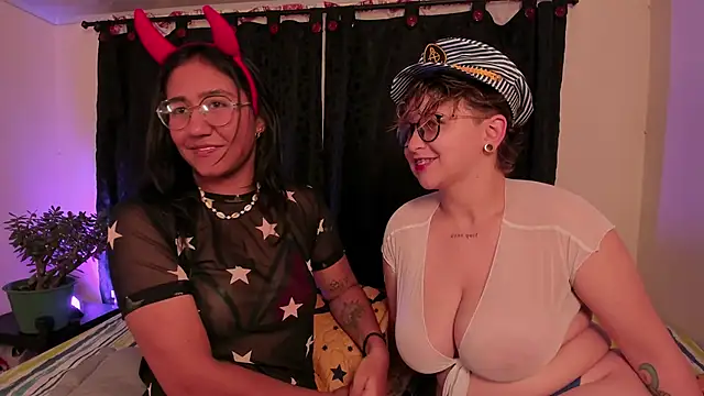 CrazyCakes  online show from October 29, 2025, 3:42 am