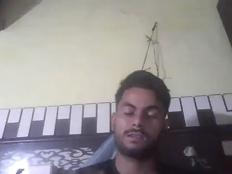 Snapshot of ursdreamperson chatting on October 30, 2025, 2:24 am ursdreamperson online show from October 30, 2025, 2:24 am