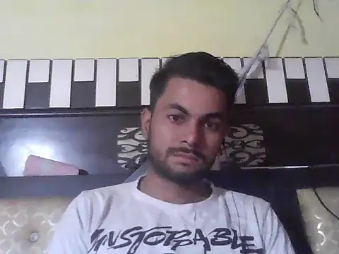 Snapshot of ursdreamperson chatting on October 31, 2025, 8:59 am ursdreamperson online show from October 31, 2025, 8:59 am