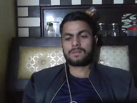 ursdreamperson online show from January 14, 2026, 3:39 pm