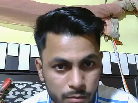 ursdreamperson online show from April 20, 2026, 2:20 pm