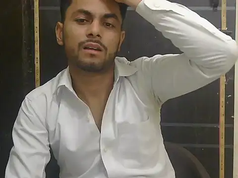ursdreamperson online show from May 30, 2026, 1:14 am