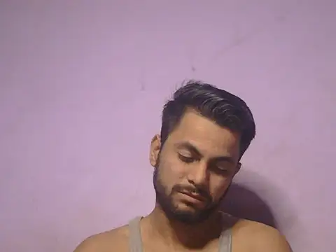 Snapshot of ursdreamperson chatting on July 1, 2026, 2:07 pm ursdreamperson online show from July 1, 2026, 2:07 pm