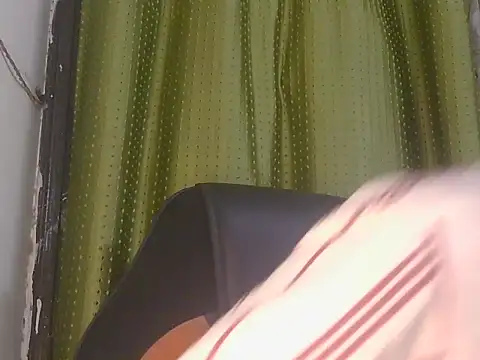 Snapshot of ursdreamperson chatting on July 9, 2026, 1:31 am ursdreamperson online show from July 9, 2026, 1:31 am