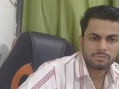 Snapshot of ursdreamperson chatting on July 10, 2026, 1:47 pm ursdreamperson online show from July 10, 2026, 1:47 pm