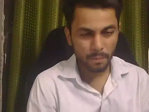 Snapshot of ursdreamperson chatting on July 13, 2026, 12:57 am ursdreamperson online show from July 13, 2026, 12:57 am