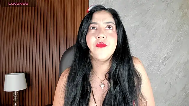  Cris Spicy  online show from September 26, 2025, 7:07 pm